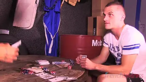 Il paie sa dette en sexe