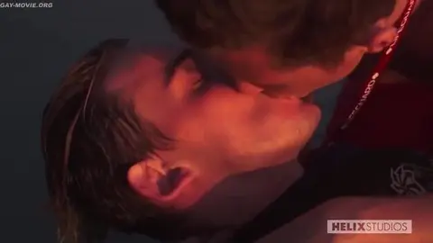 Alerte à Malibu version porno gay