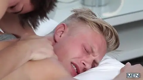 Johnny Rapid en masseur bien chaud