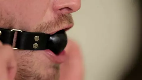 Sex Anonymous : Ace Stone baise Shawn Andrews