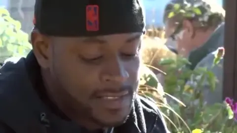 Un black costaud baise un twink