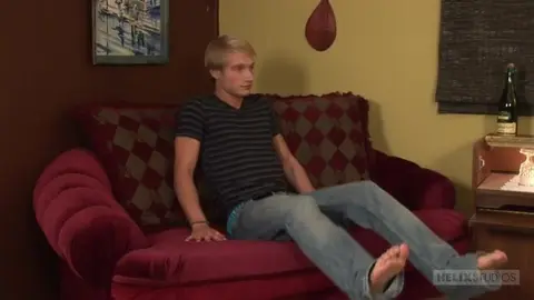 Max Carter dépucelle un jeune — HelixStudio