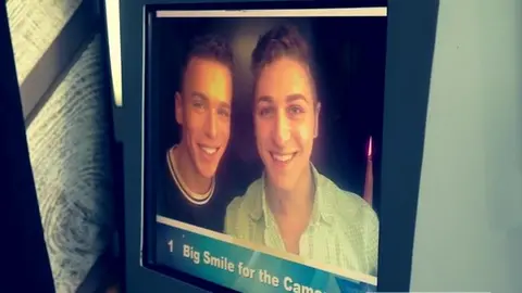 Moments intimes — jeunes amants californiens