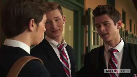 Plan à trois au lycée (18+)