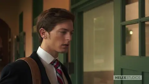 Plan à trois au lycée (18+)