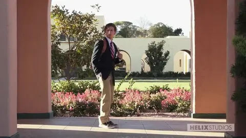 Plan à trois au lycée (18+)