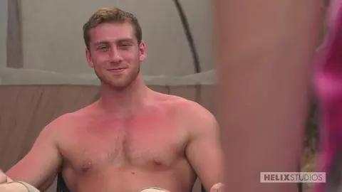 Sodomie sous la tente - HelixStudio