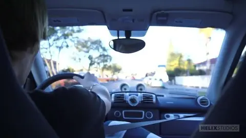 Une pipe en conduisant