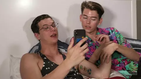 Il cocufie son mec avec son meilleur pote