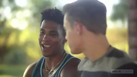 Damien Ellis baisé par un athlète black baraqué