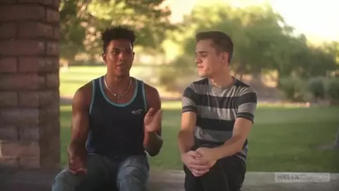 Damien Ellis baisé par un athlète black baraqué