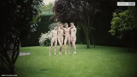 Duo de beaux mecs bien membrés