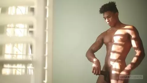 Damien Ellis, athlète black bien membré