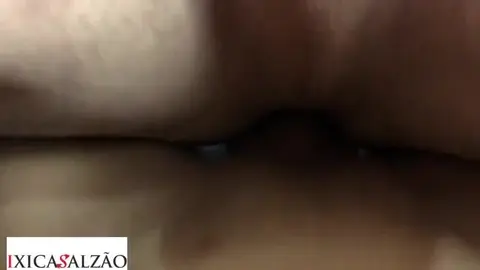 Lascars domi se fait sucer en fumant un joint