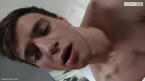 POV chaud avec un jeune BG — Denis Reed & Rokas Zilina