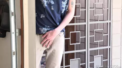 Twink obéissant formé par un top lubrique — Jimmy Durano & Skyler Hart