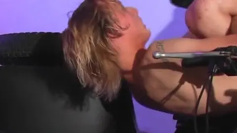 Culs de mecs hétéros à lécher (18+)