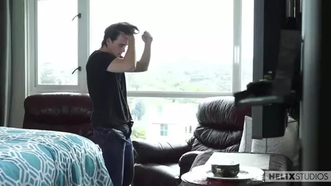 Colocataires excités — Cooper Steel & Justin Owen