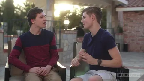 Les débuts de Collin Adams dans le porno – Travis Berkley & Collin Adams