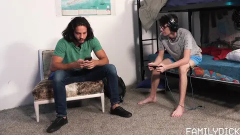 Les tontons aussi cochons que leurs neveux !