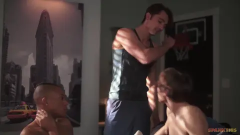 Fessée méritée – Marcell Tykes & Luke Wilder