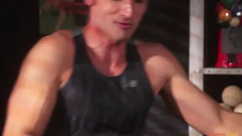 Fessée méritée – Marcell Tykes & Luke Wilder