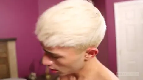 La première fois d’Anthony Valentine – Garrett Kinsley & Anthony Valentine