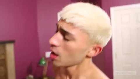 La première fois d’Anthony Valentine – Garrett Kinsley & Anthony Valentine