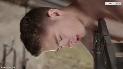 Flip fuck à la ferme