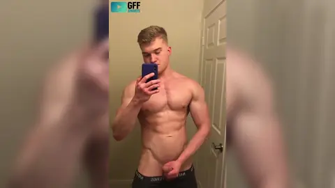 Alekxbrandt — rapide dans la salle de bain