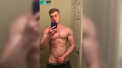 Alekxbrandt — rapide dans la salle de bain