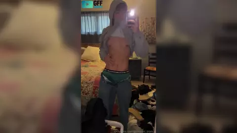 Giovanni Blanco — corps fit, queue dure