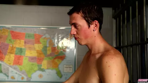 Tyler Morgan, Alex Love – La retenue, ça suce!