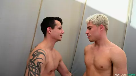 Kevin David défonce le twink Mathis Weber