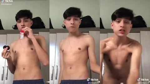 Juste moi sans chemise à faire le beau