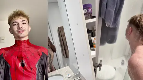 Mon pote sexy débarque en costume Spiderman — je l'ai baisé