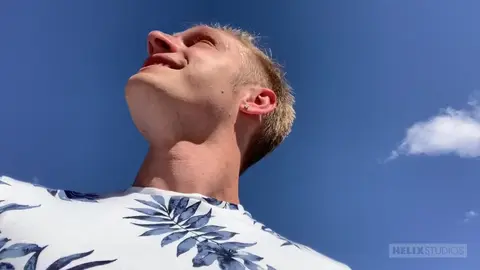 HS – Max Carter, Jacob Hansen – Séduit par un selfie
