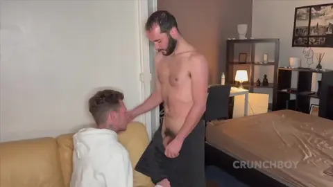 Mathieu de Lyon & BadBoy38 – Un twink soumis de Grenoble baisé