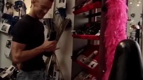 Lars Freimann – Baise dans un sex-shop