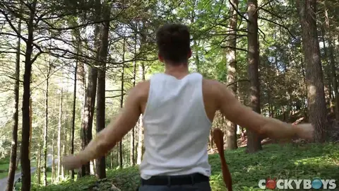 UN LIEU SECRET : Carter Collins et Oliver Marks