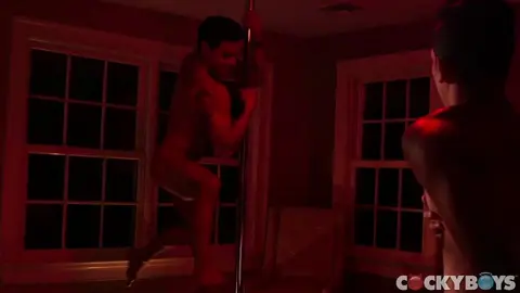 Levi Karter baise Danny Montero !