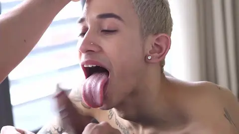 Alexander King baise Jae Roze