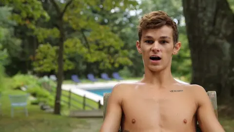 Liam Riley baise Kody Stewart