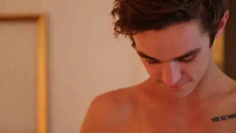 Topher Dimaggio baise Kody Stewart