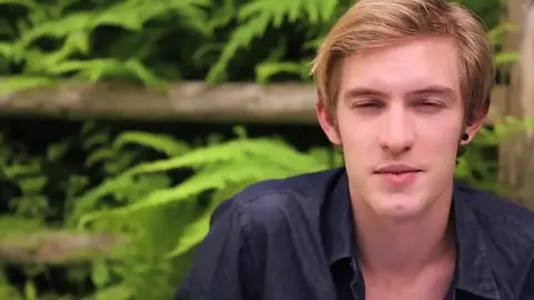 Jaxon Radoc : Tu veux devenir un CockyBoy ?