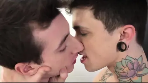 Jake Bass and Jimmy Little Cool Off In The Shower