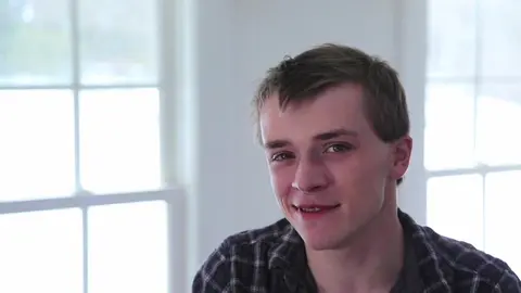 L'énorme bite du petit Skyler