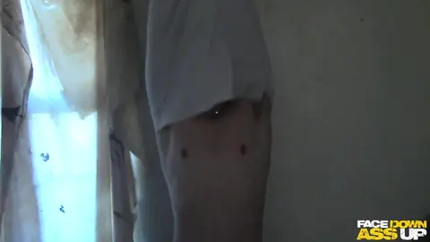 WR3CK1NG H0L3