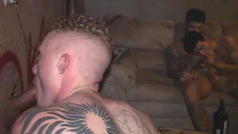 G!NG3R FUCK F3ST