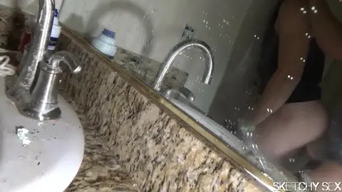 RANDOM WET HOLE